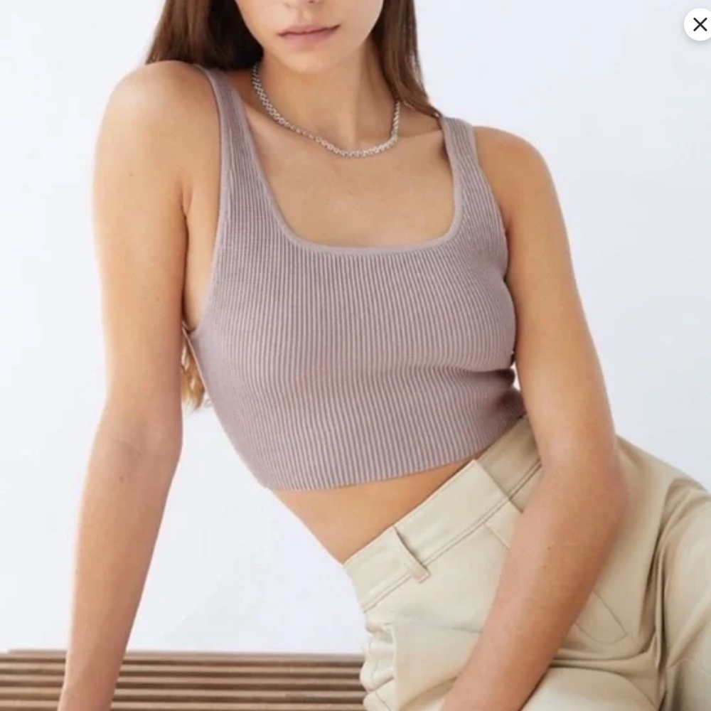 Aritzia Babaton Tank top